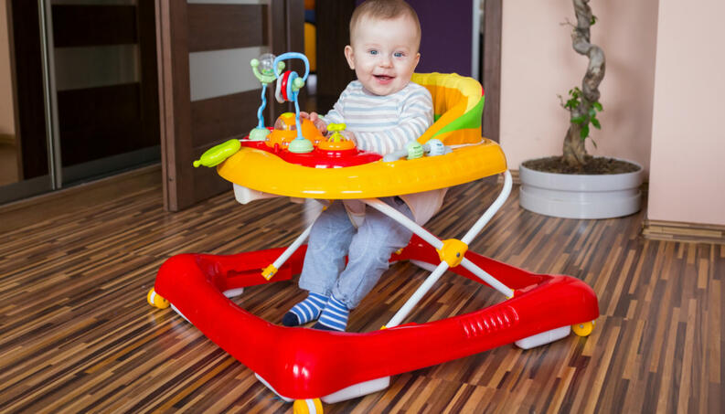 modelos tradicional de andador para bebê